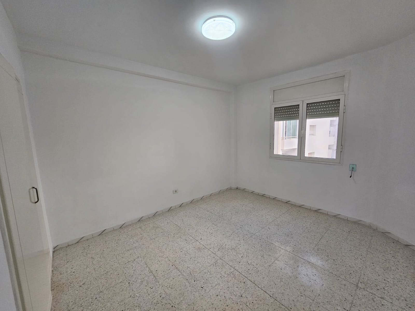 La Marsa&nbsp;El Aouina&nbsp;Vente&nbsp;Appart. 3 pi�ces&nbsp;S plus deux bien ensoleill� � l'aouina