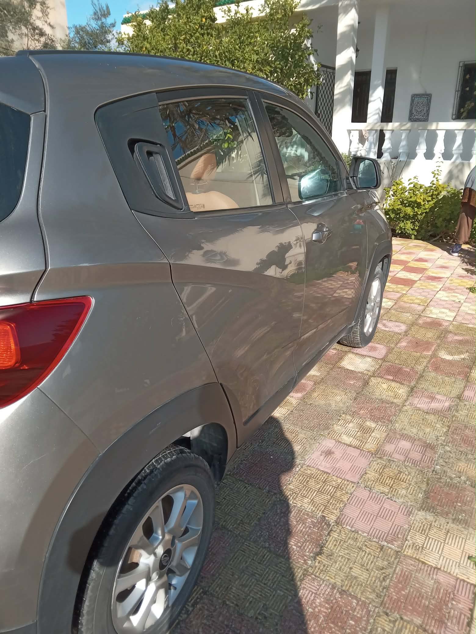 Grombalia&nbsp;Sammach&nbsp;Mahindra&nbsp;Autre Mod�le&nbsp;Mahindra kuv100 k6plus propre et bien entretenue