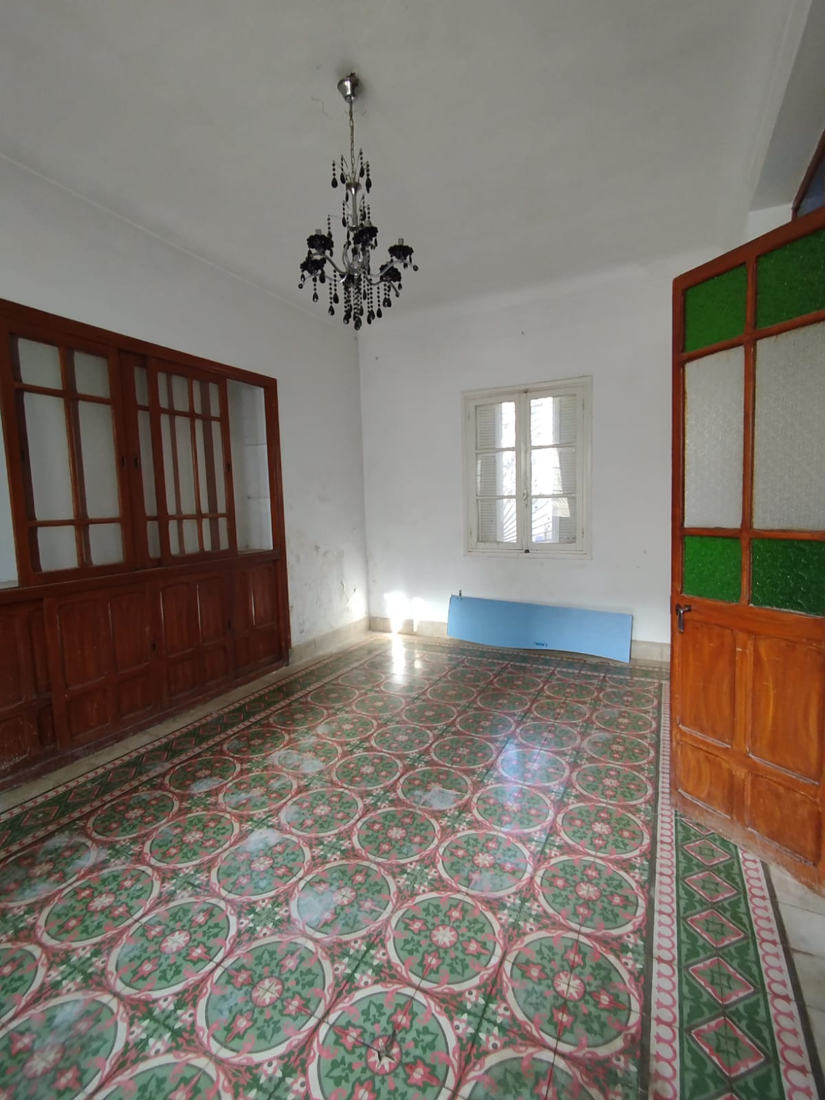 Sidi El Bechir&nbsp;Monfleury&nbsp;Vente&nbsp;Appart. 5 pi�ces+&nbsp;Un rdc de villa s4 avec un studio � monfleury