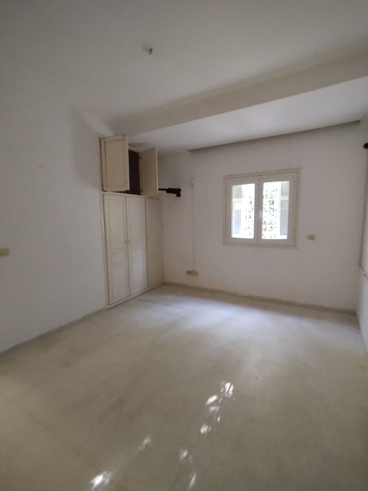 Mnihla&nbsp;Cite Ennasr&nbsp;Location&nbsp;Appart. 4 pi�ces&nbsp;Un spacieux rdc de villa s3 � ennasr1