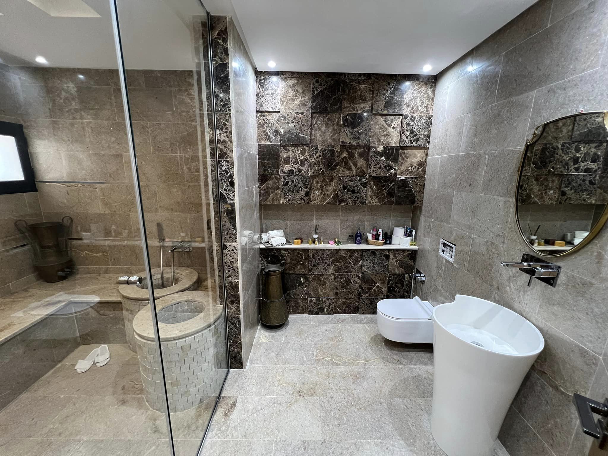 La Soukra&nbsp;Chotrana 1&nbsp;Vente&nbsp;Maisons&nbsp;Villa luxueuse � la soukra