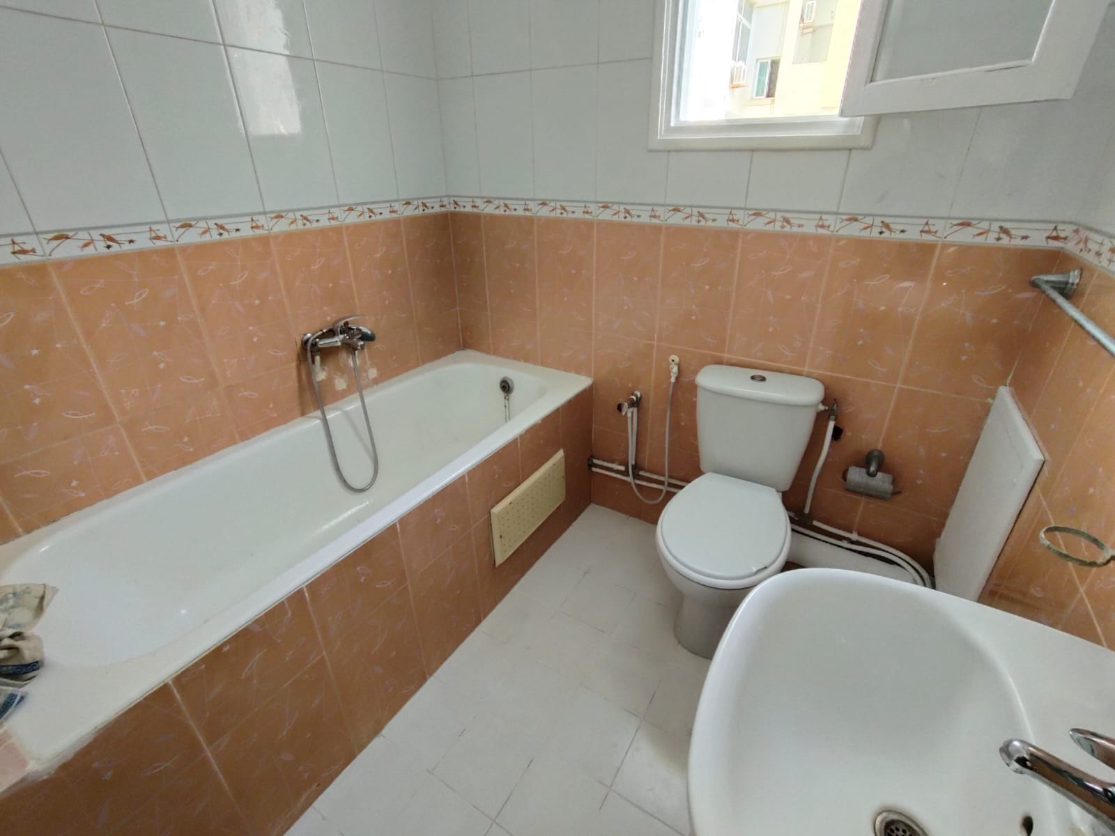 La Marsa&nbsp;El Aouina&nbsp;Vente&nbsp;Appart. 3 pi�ces&nbsp;Jardin aouina vnt s2 ref 1501