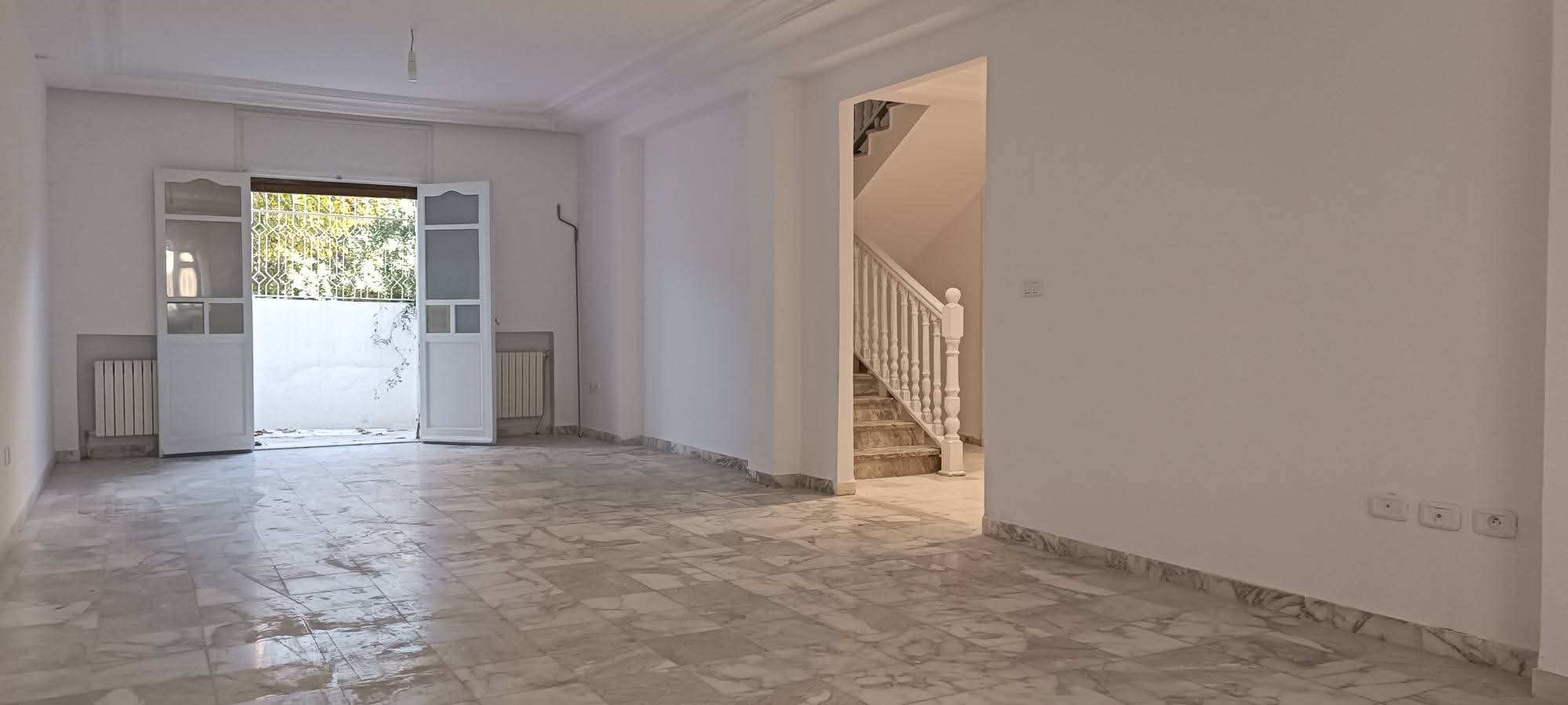 El Menzah&nbsp;El Manar 2&nbsp;Vente&nbsp;Duplex&nbsp;Triplex spacieux � manar 3