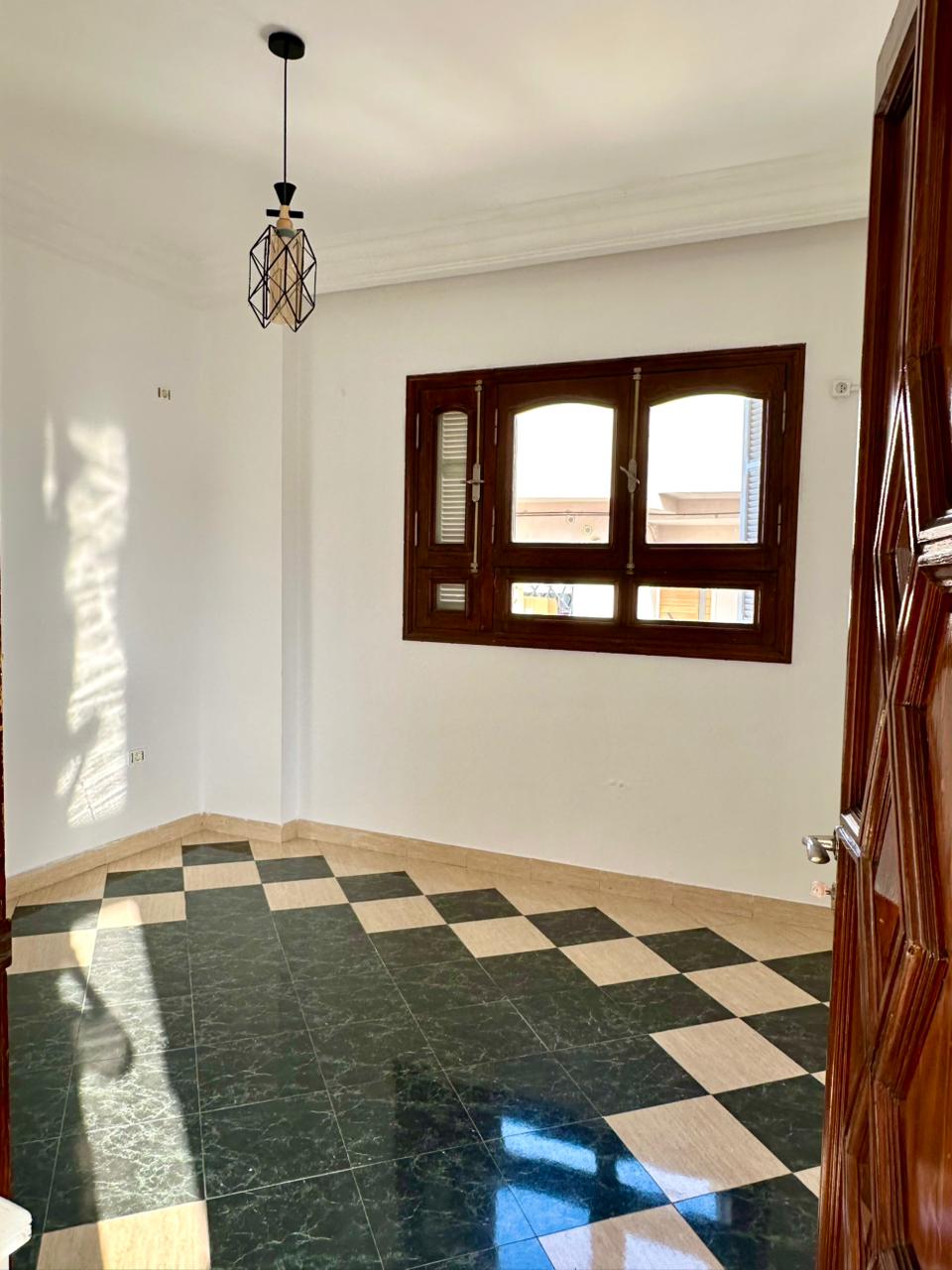 El Menzah&nbsp;Tunis Belvedere&nbsp;Location&nbsp;Appart. 4 pi�ces&nbsp;Etage de villa s4 � alain savary usage bureautique