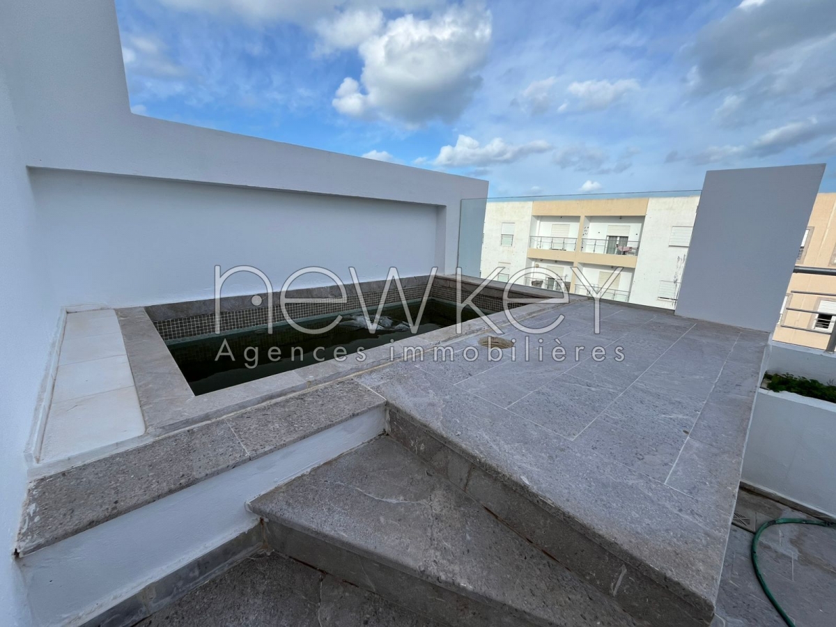 La Marsa&nbsp;Gammart&nbsp;Vente&nbsp;Duplex&nbsp;Triplex avec piscine � gammarth