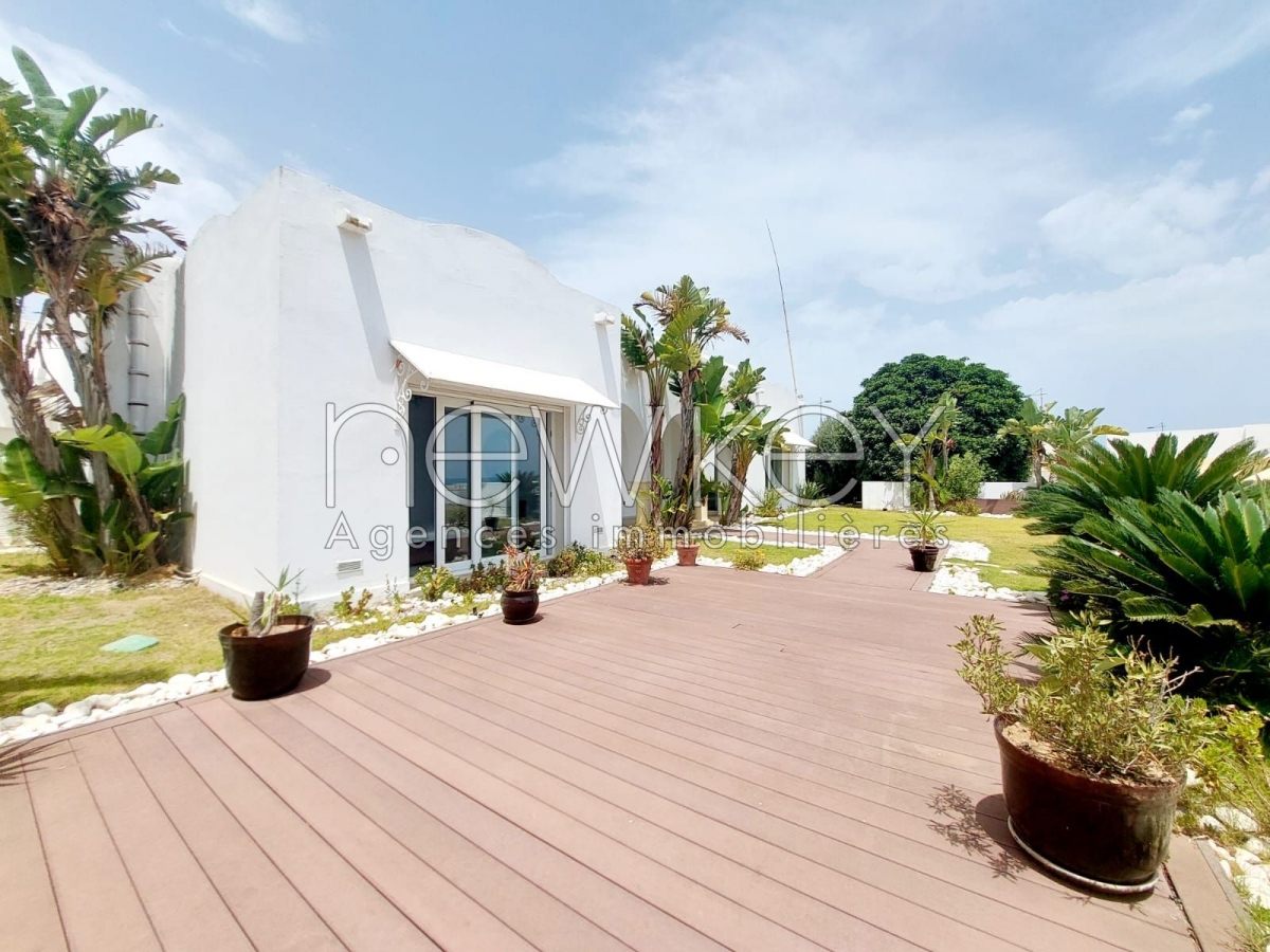 La Marsa&nbsp;Gammart&nbsp;Location&nbsp;Appart. 3 pi�ces&nbsp;Une villa meubl�e � gammarth