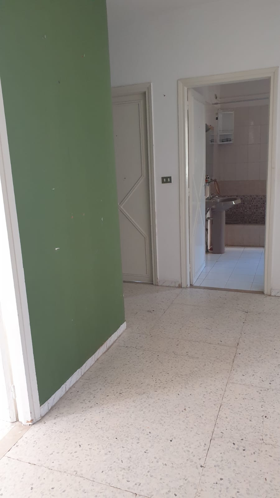 El Menzah&nbsp;El Manar 2&nbsp;Vente&nbsp;Appart. 4 pi�ces&nbsp;A v appartement el manar 2 proche de colis�e saula