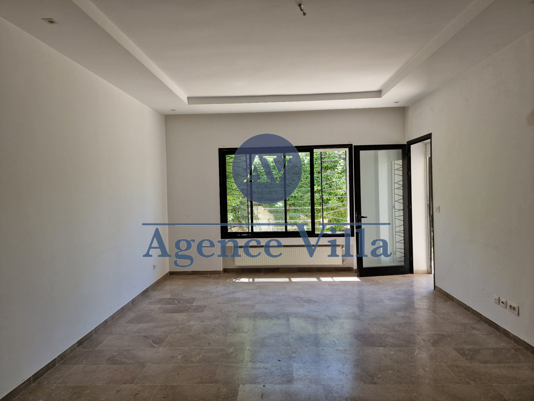 La Soukra&nbsp;La Soukra&nbsp;Vente&nbsp;Appart. 4 pi�ces&nbsp;Appartement s3 avec jardin � la soukra