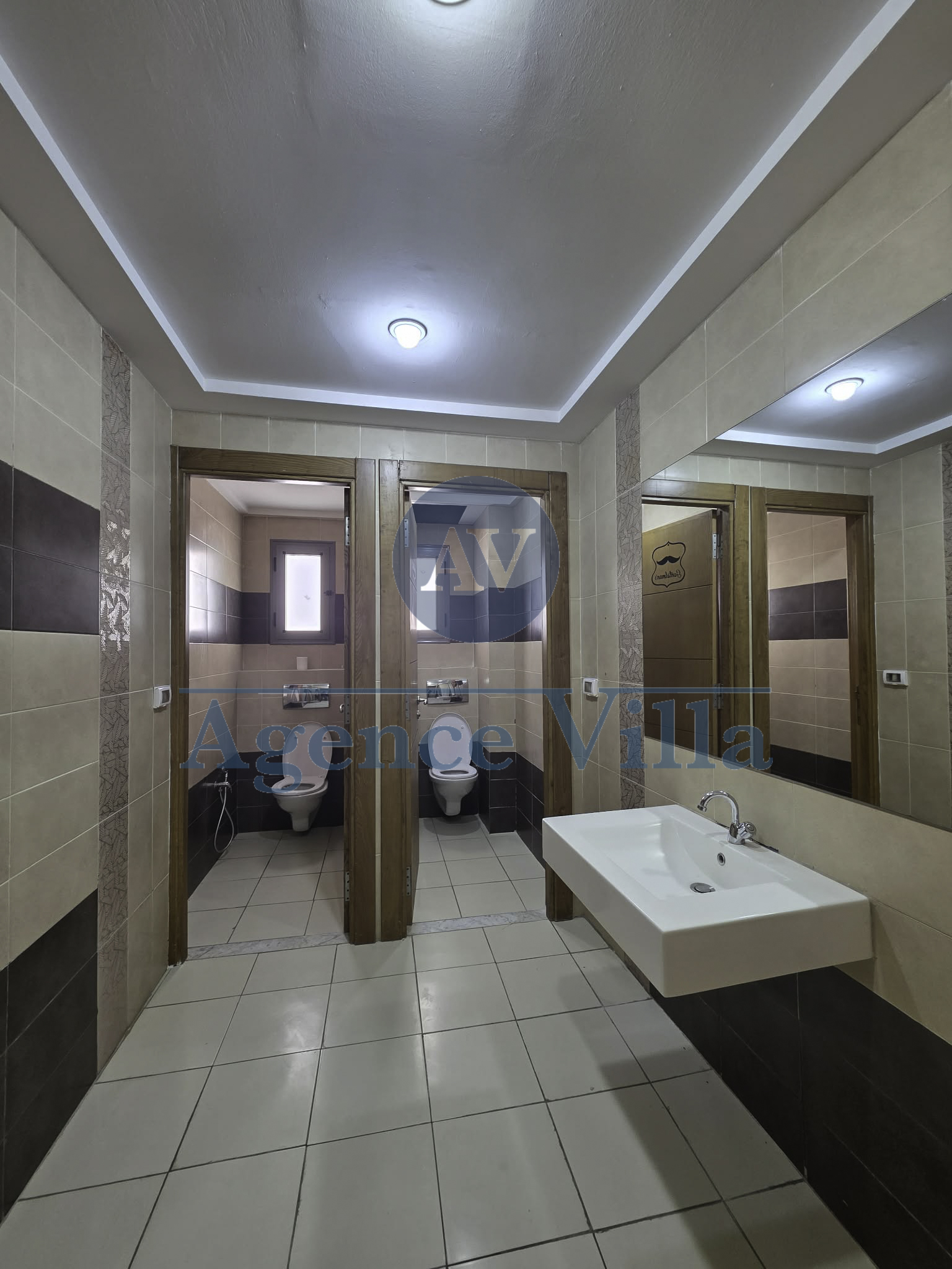 La Marsa&nbsp;Berge Du Lac&nbsp;Location&nbsp;Appart. 5 pi�ces+&nbsp;Bureau s5 lac 1