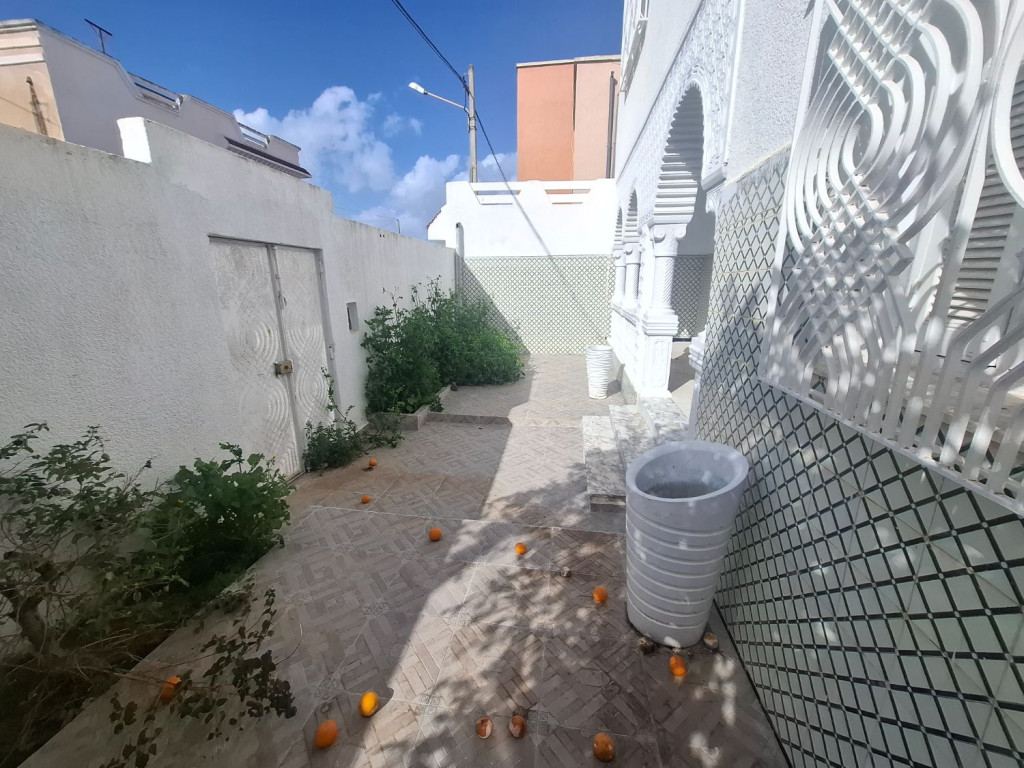 El Mourouj&nbsp;Cite El Mourouj 3 Bis&nbsp;Vente&nbsp;Maisons&nbsp;Villa 6 ch mourouj 4