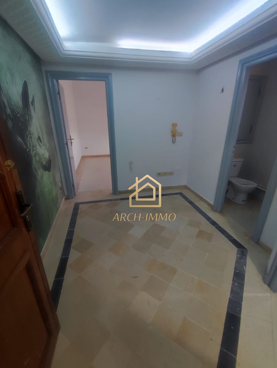 Bab Bhar&nbsp;Hedi Chaker&nbsp;Bureaux & Commerces&nbsp;Bureau&nbsp;Bureau h2 rue de liban lafayette