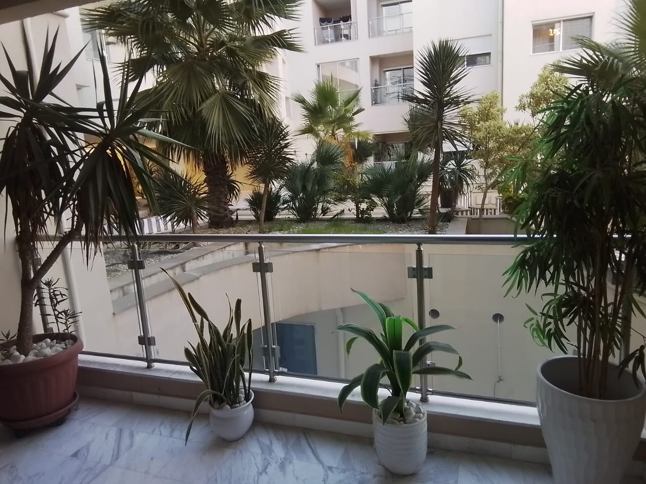 Ariana Ville&nbsp;Cite Ennasr 2&nbsp;Vente&nbsp;Appart. 4 pi�ces&nbsp;Apparemment  au rdc