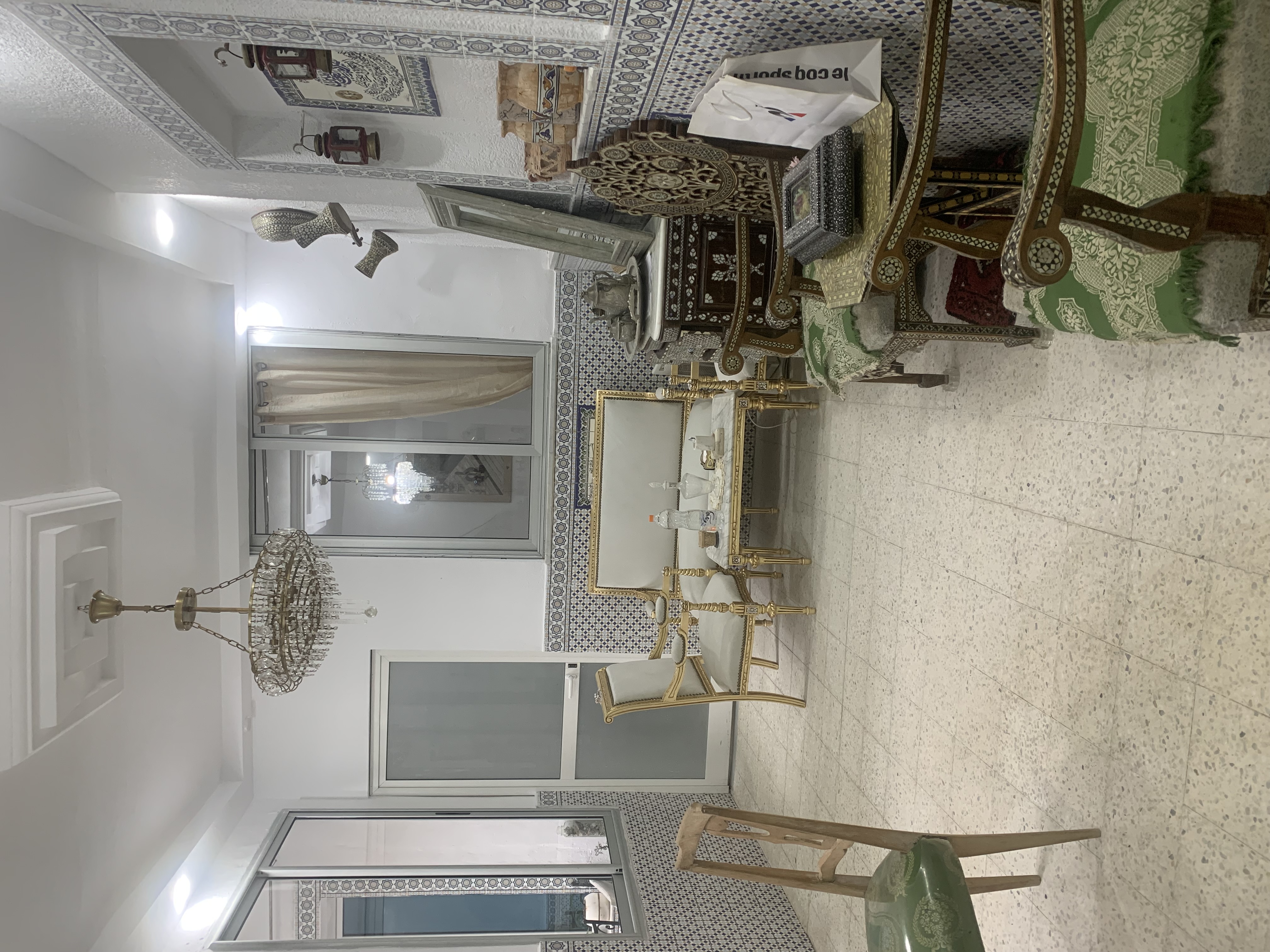 Bab Souika&nbsp;Bab Saadoun&nbsp;Vente&nbsp;Maisons&nbsp;Maison arabe a deux �tages