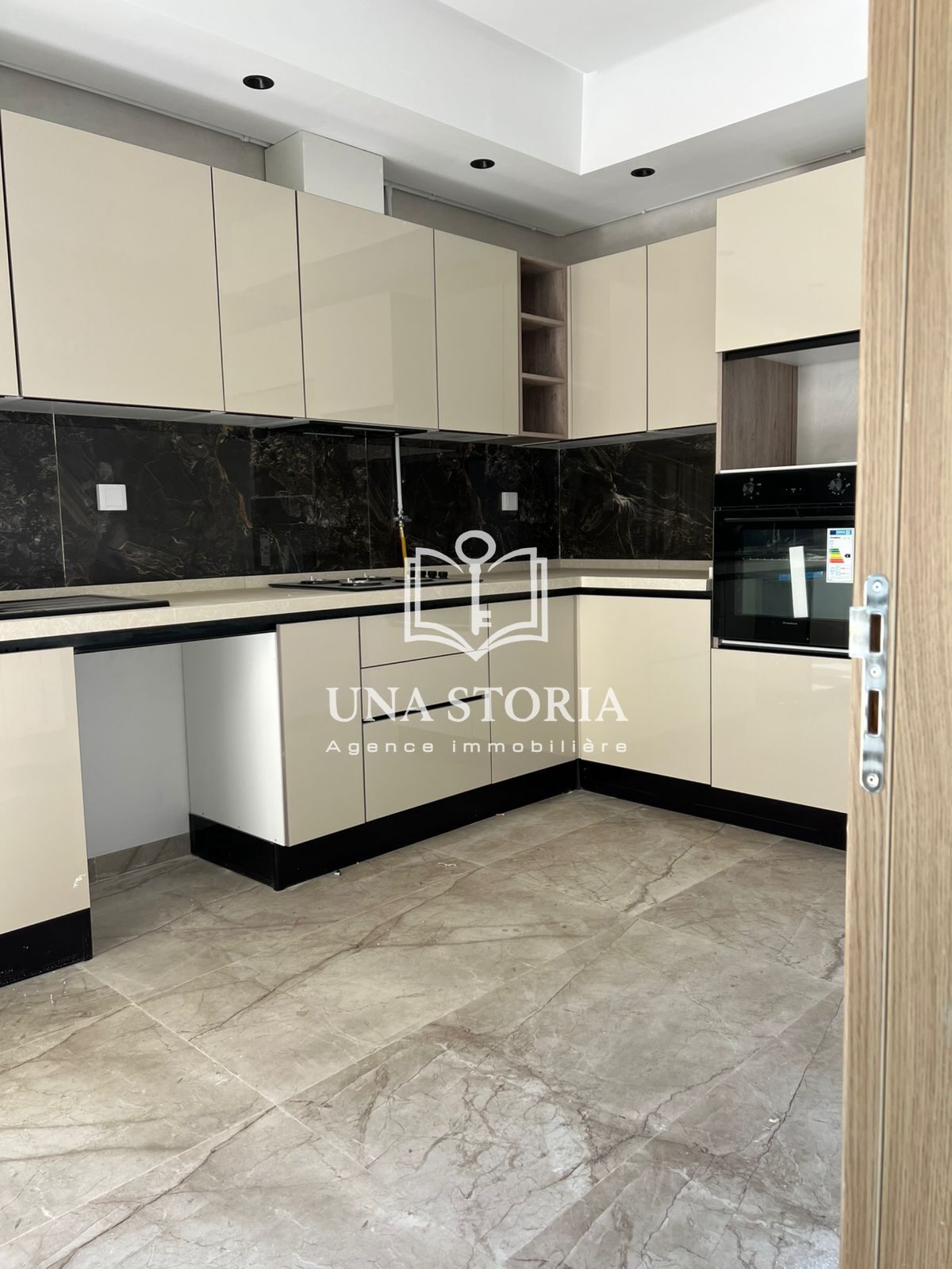 La Marsa&nbsp;Cite Bhar Lazreg&nbsp;Vente&nbsp;Appart. 4 pi�ces&nbsp;S plus 3 direct promoteur pour � la marsa