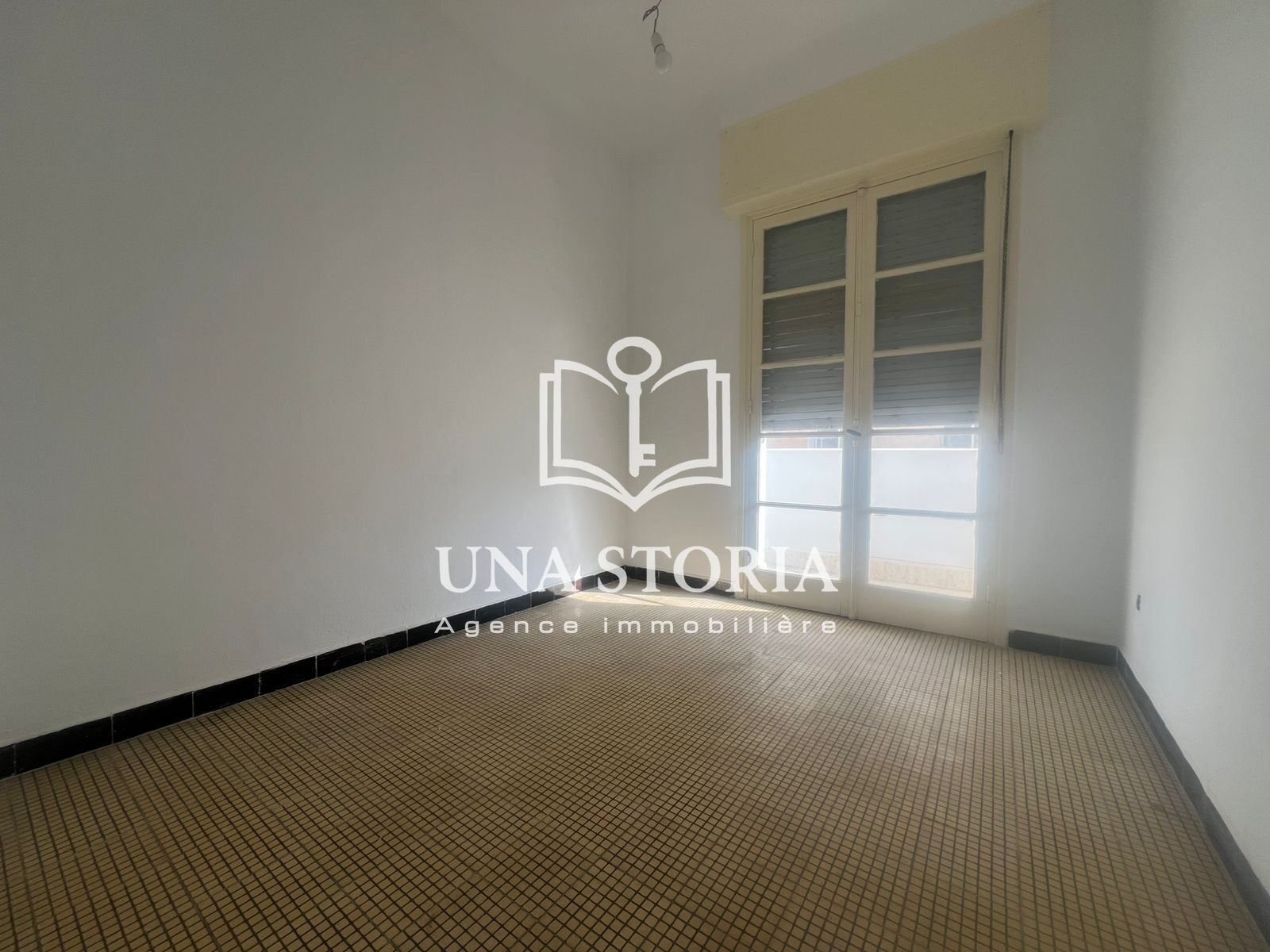 Bab Bhar&nbsp;Republique&nbsp;Vente&nbsp;Autre&nbsp;Immeuble au plein centre ville