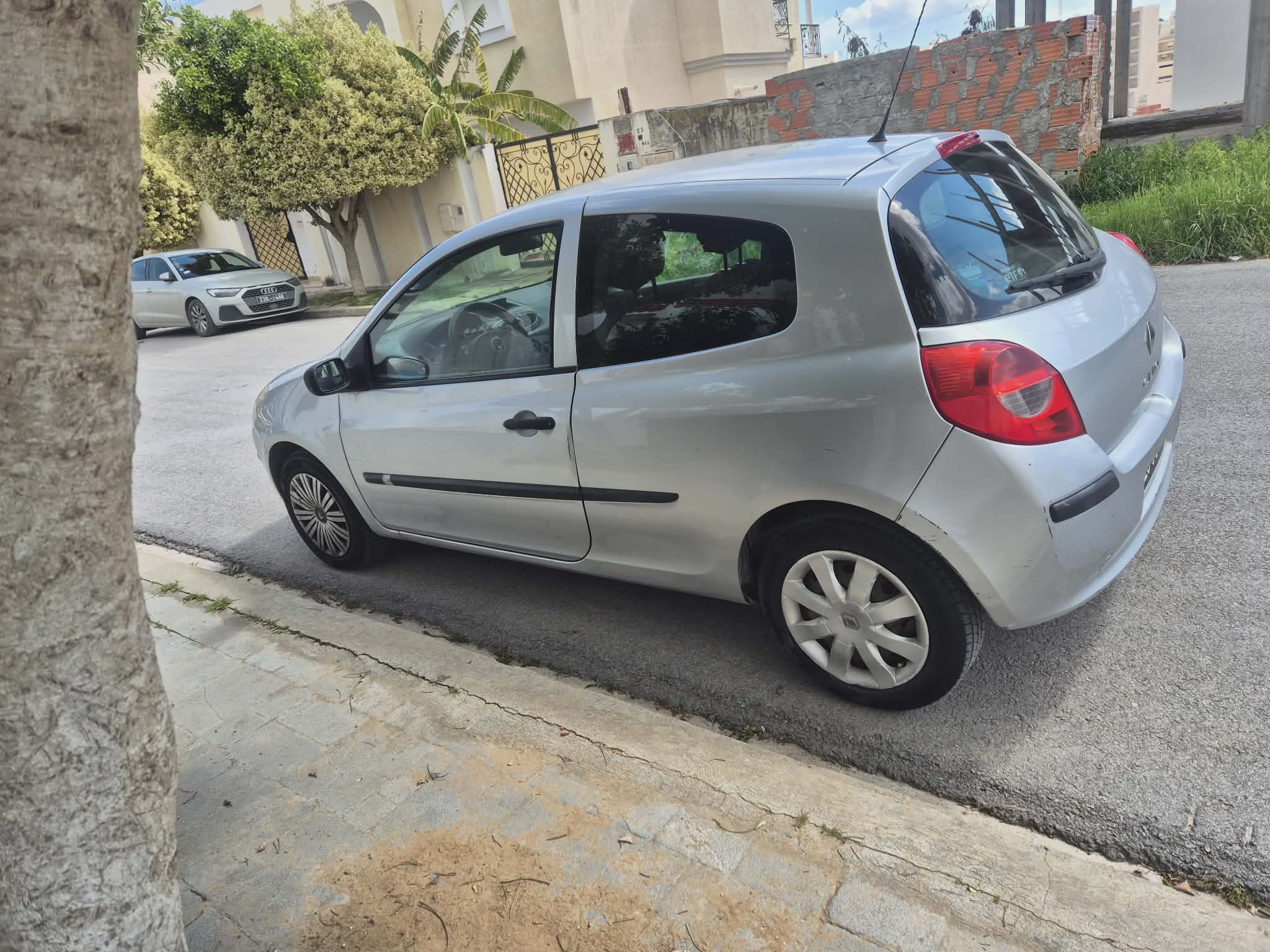 Ariana Ville&nbsp;Ariana&nbsp;Renault&nbsp;Clio&nbsp;Clio 6cv diesel