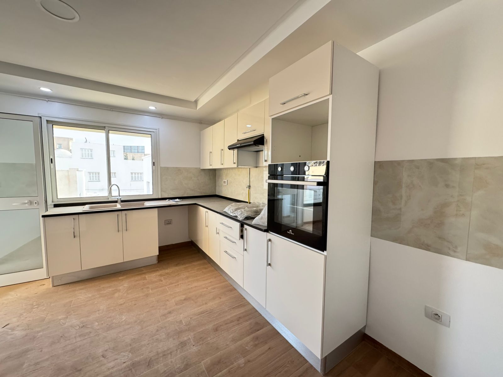 Hammam Sousse&nbsp;El Kantaoui&nbsp;Vente&nbsp;Appart. 4 pi�ces&nbsp;S3 a el kantaoui boulevard 14 janvier