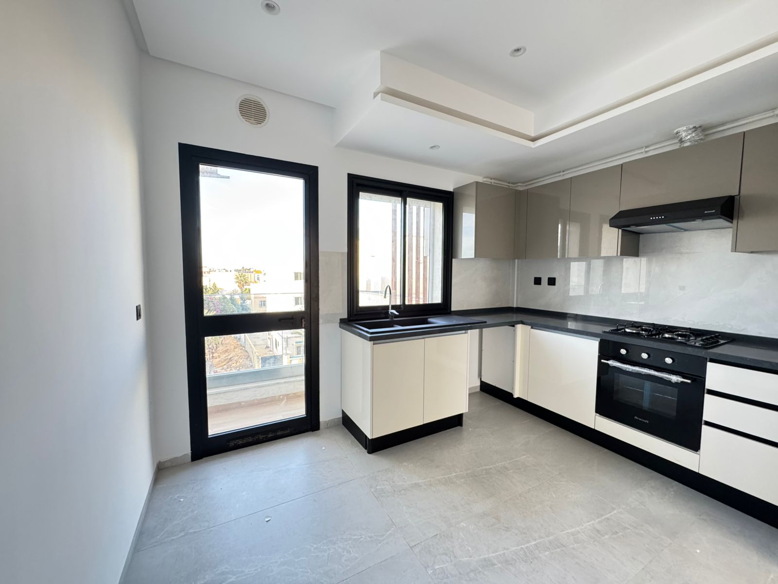 Hammam Sousse&nbsp;El Kantaoui&nbsp;Vente&nbsp;Appart. 3 pi�ces&nbsp;S2 el kantaoui route touristique