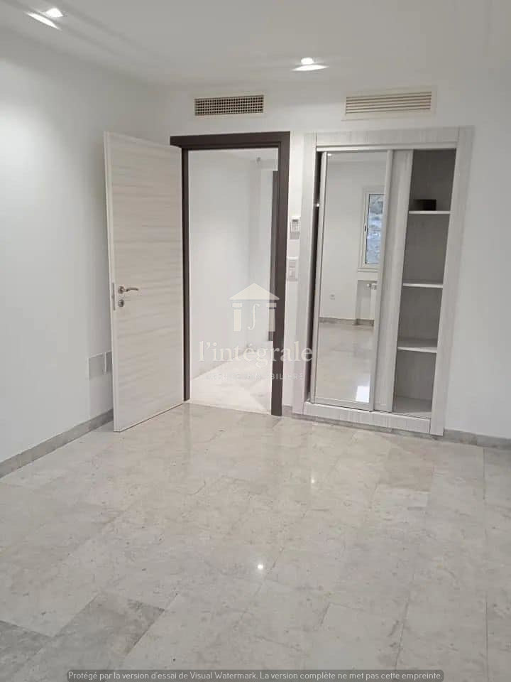 Ariana Ville&nbsp;Cite Ennasr 2&nbsp;Vente&nbsp;Appart. 2 pi�ces&nbsp;S1 vide haut standing avec place parking