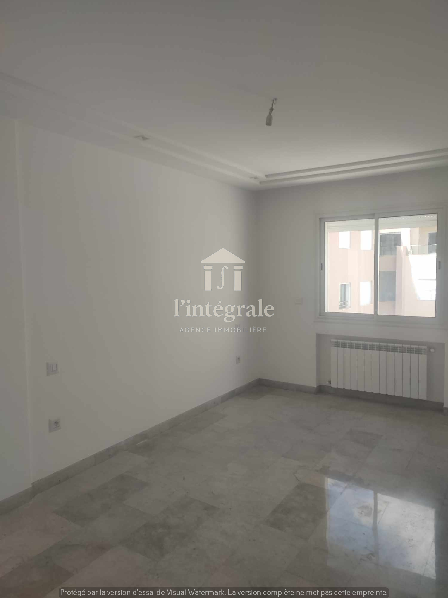 Ariana Ville&nbsp;Cite Ennasr 2&nbsp;Vente&nbsp;Appart. 2 pi�ces&nbsp;S1 vide haut standing avec place parking