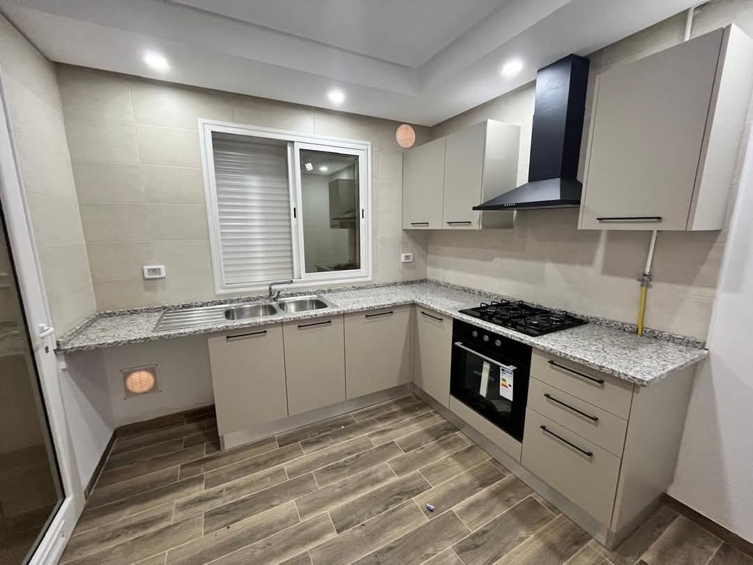 La Soukra&nbsp;La Soukra&nbsp;Location&nbsp;Appart. 3 pi�ces&nbsp;S2 1200d soukra