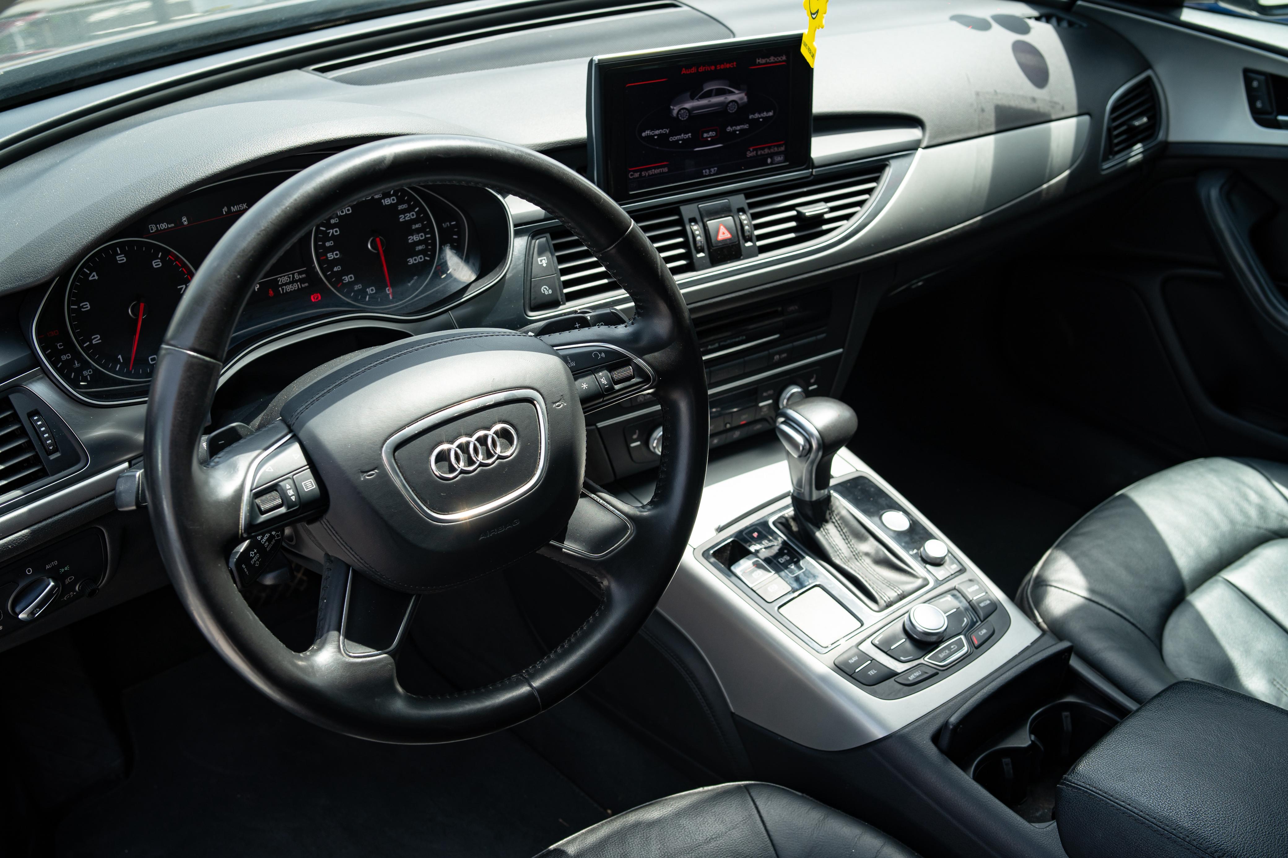 La Marsa&nbsp;Cite Bhar Lazreg&nbsp;Audi&nbsp;A6&nbsp;Audi a6 40tfsi