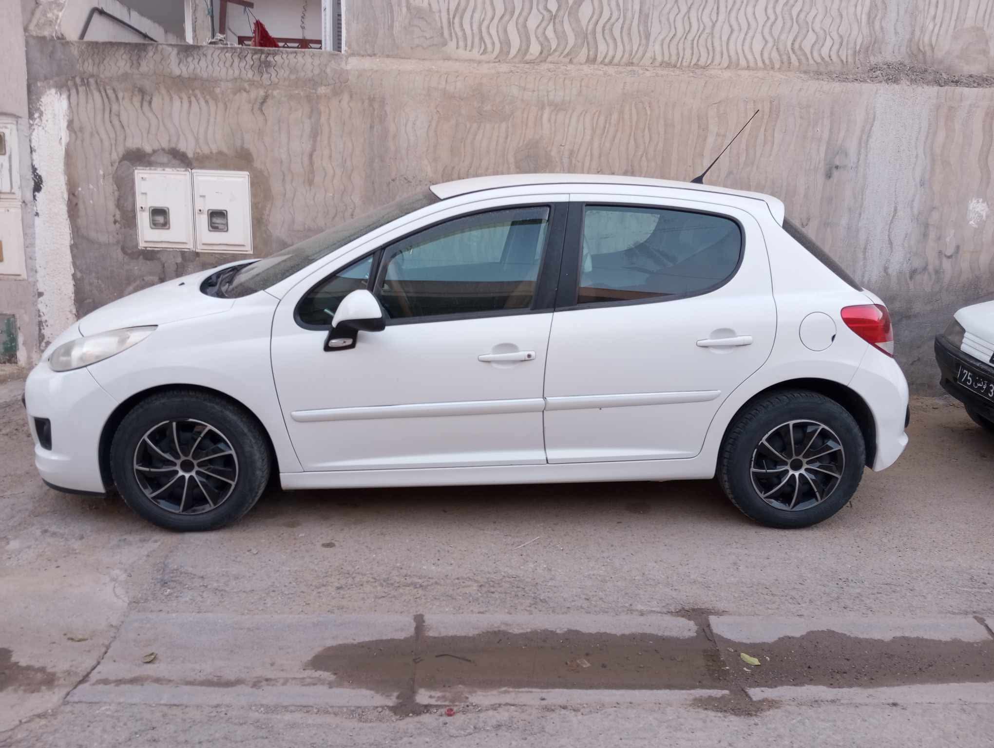 El Mourouj&nbsp;El Mourouj&nbsp;Peugeot&nbsp;207&nbsp;Peugeot 207