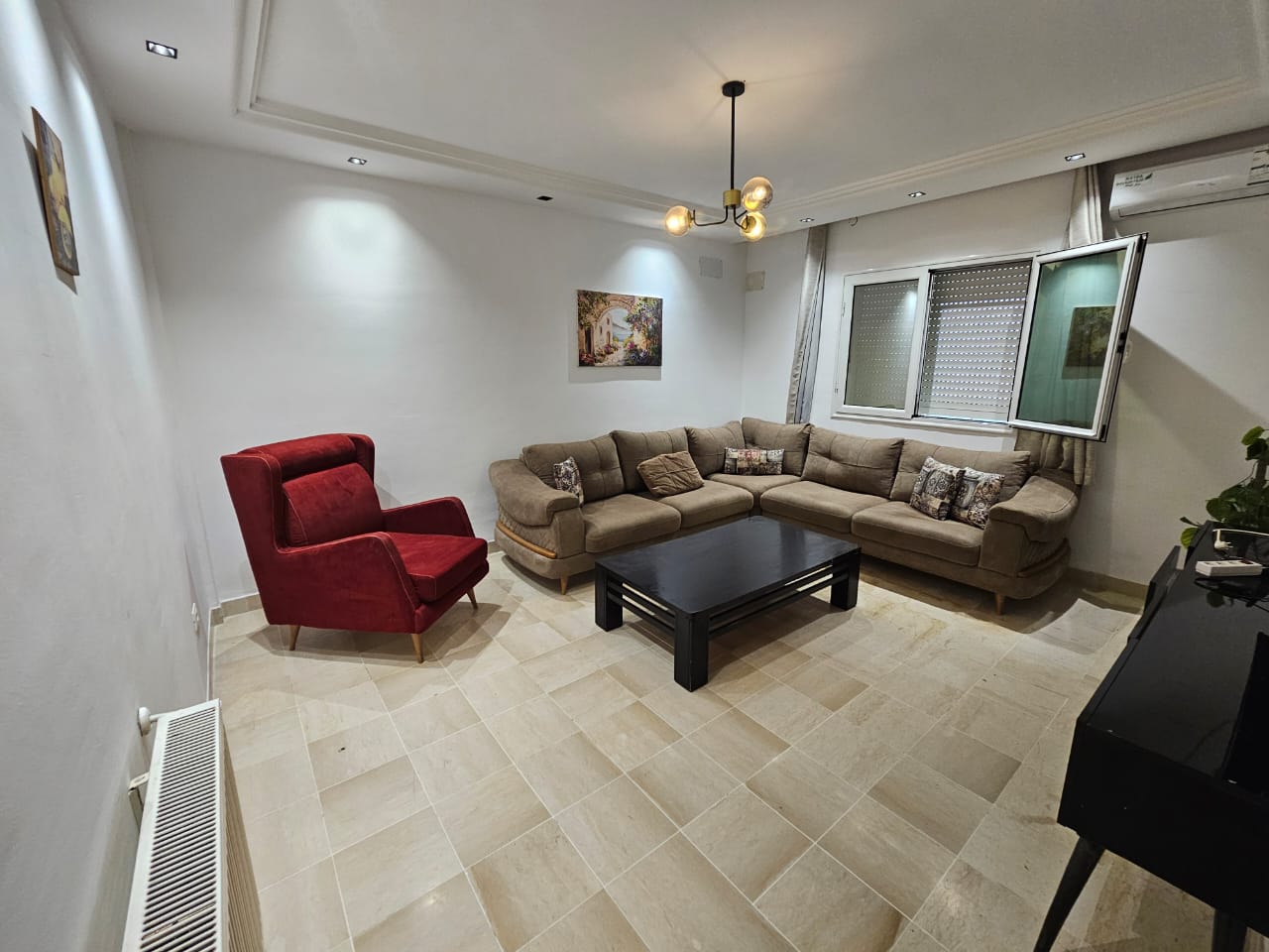 Ain Zaghouan&nbsp;Ain Zaghouan&nbsp;Vente&nbsp;Appart. 2 pi�ces&nbsp;S plus un tr�s spacieux � l'aouina