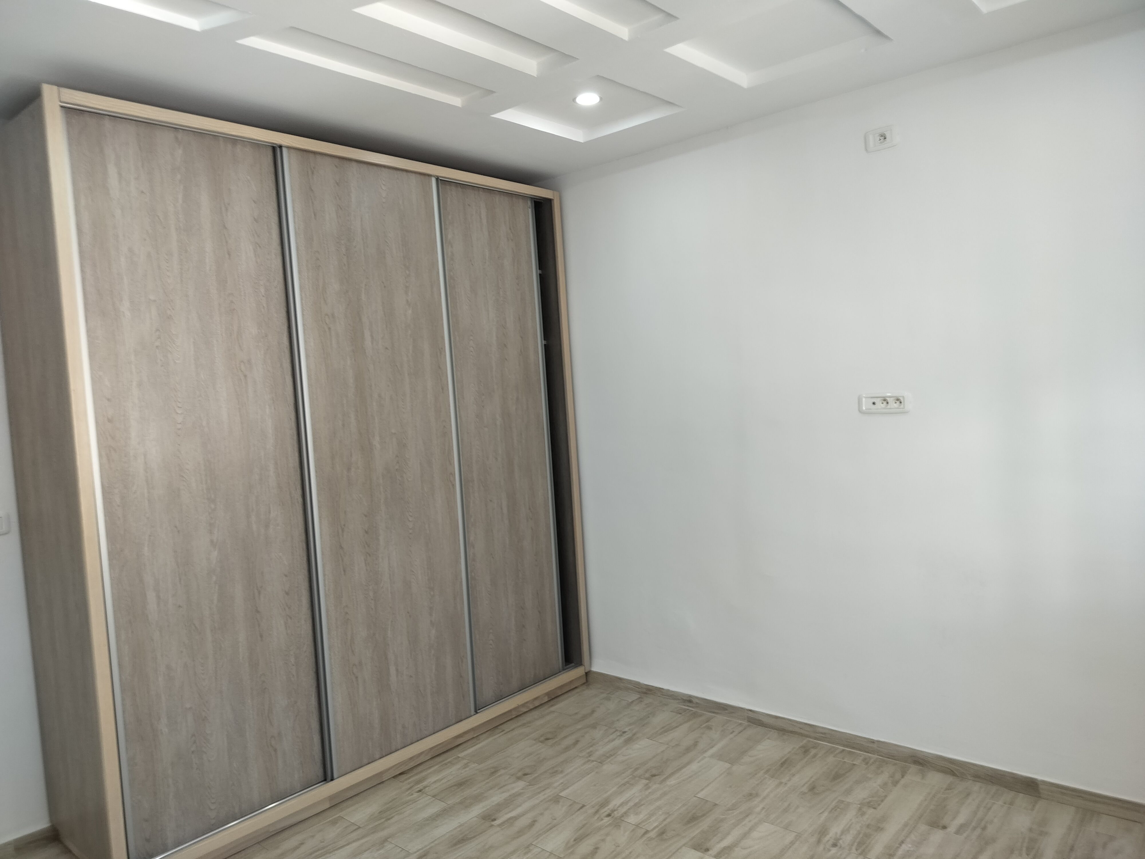 Ariana Ville&nbsp;El Menzah 8&nbsp;Location&nbsp;Appart. 2 pi�ces&nbsp;S2 menzah8