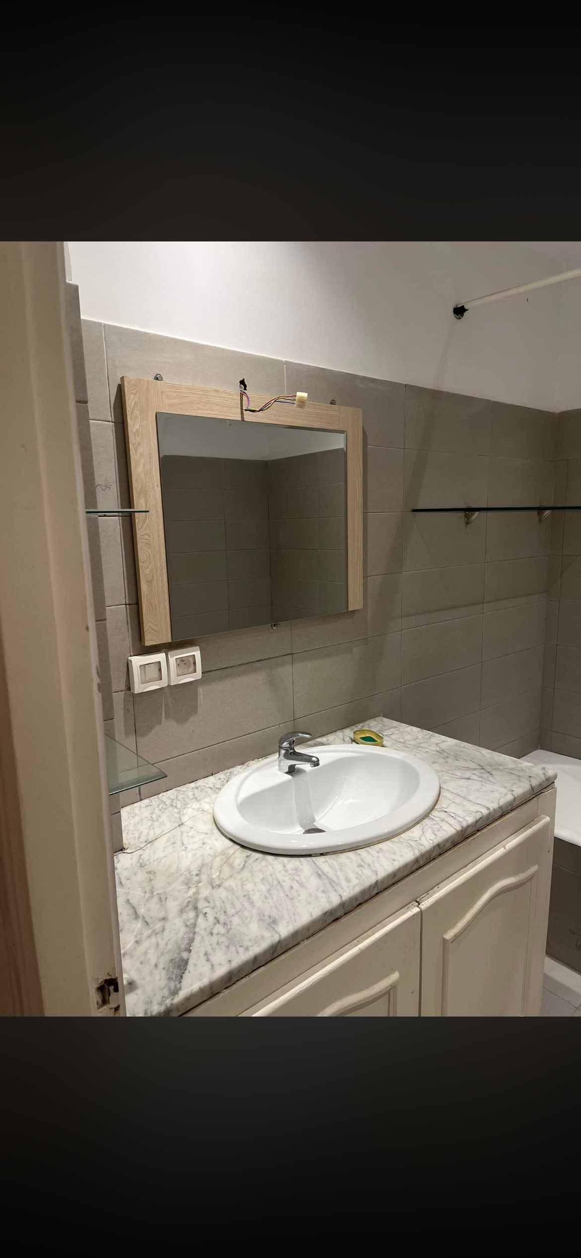 Ariana Ville&nbsp;Riadh Landlous&nbsp;Location&nbsp;Appart. 4 pi�ces&nbsp;Bel appart