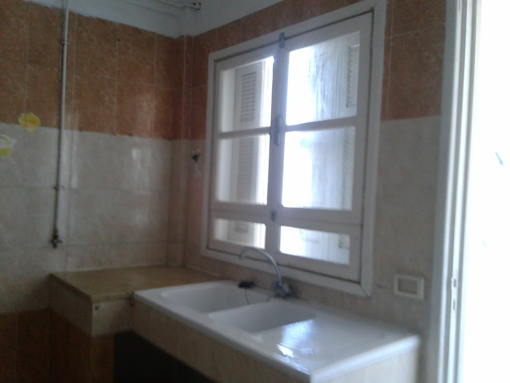 Fouchana&nbsp;Cite El Amel 2&nbsp;Vente&nbsp;Appart. 2 pi�ces&nbsp;Appartement  � fouchana  emplacement strat�gique