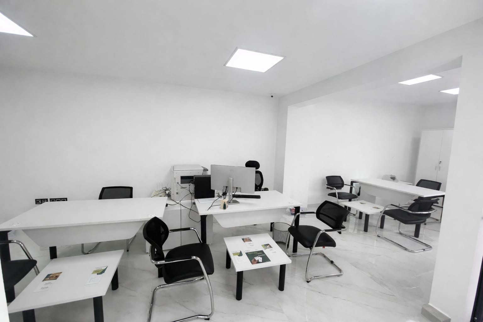 Ariana Ville&nbsp;El Menzah 5&nbsp;Bureaux & Commerces&nbsp;Bureau&nbsp;Rdc de villa � el menzah 5  usage bureautique