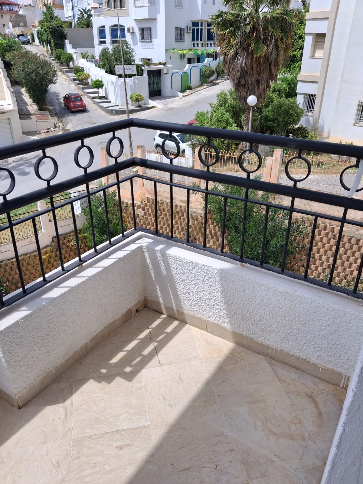 Ariana Ville&nbsp;Cite Ennasr 2&nbsp;Location&nbsp;Appart. 4 pi�ces&nbsp;Appartement 3 pi�ces et salon