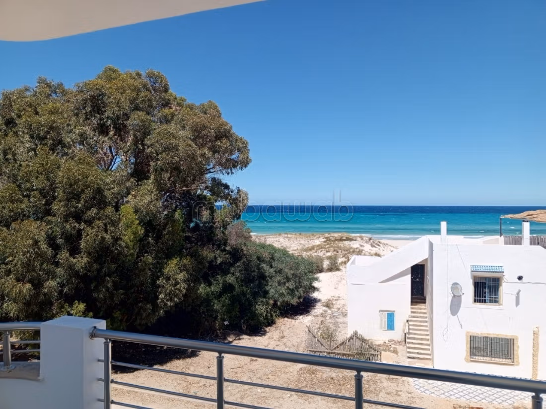 Hammam El Ghezaz&nbsp;Hammam El Ghezaz&nbsp;Location vacances&nbsp;Appart. 2 pi�ces&nbsp;Appartement pieds dans l'eau � plage hammam ghezez