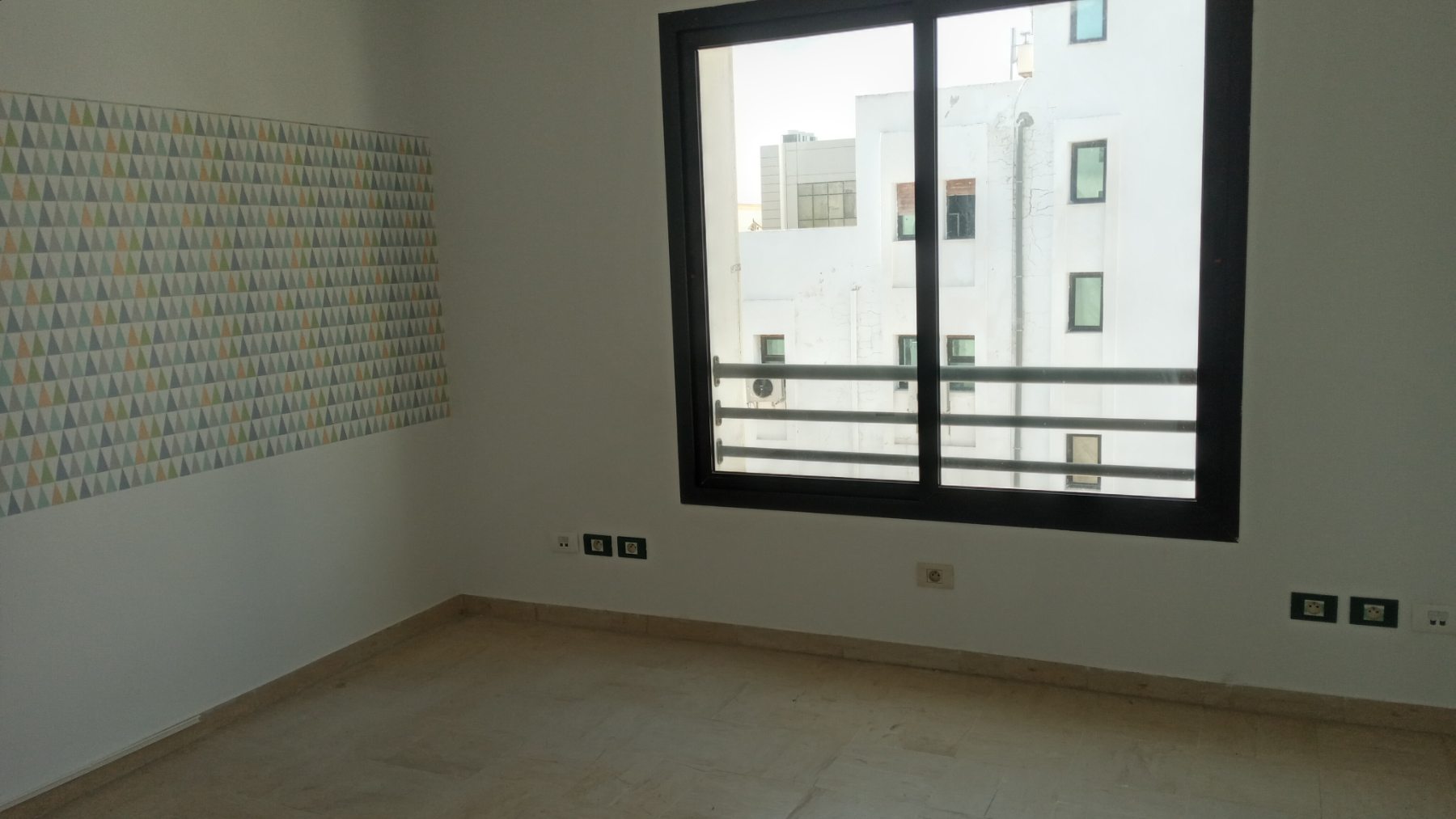 La Marsa&nbsp;Berge Du Lac&nbsp;Bureaux & Commerces&nbsp;Bureau&nbsp;Berge du lac1 loc bureau