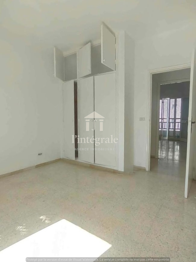 Ariana Ville&nbsp;Riadh Landlous&nbsp;Location&nbsp;Appart. 5 pi�ces+&nbsp;Spacieux s4 riadh andalous