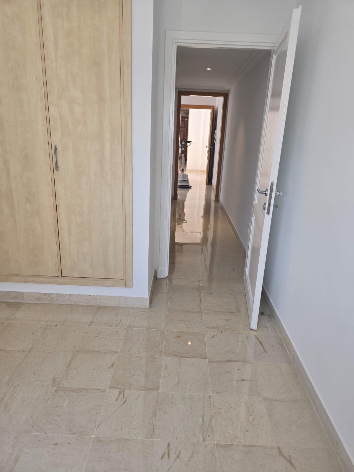 La Soukra&nbsp;Dar Fadhal&nbsp;Vente&nbsp;Appart. 2 pi�ces&nbsp;Av s1 la soukra