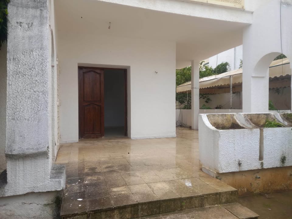 El Menzah&nbsp;El Menzah 9&nbsp;Location&nbsp;Maisons&nbsp;�tage de villa pour usage bureautique