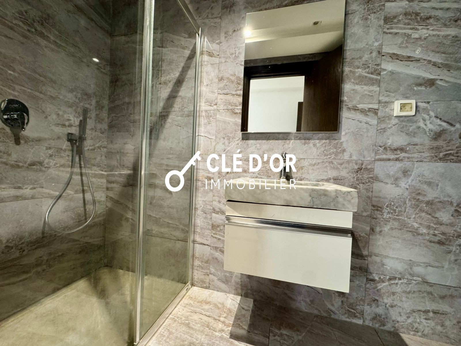 Ain Zaghouan&nbsp;Jardins de Carthage&nbsp;Location&nbsp;Appart. 2 pi�ces&nbsp;Un  s2  au jardin de carthage