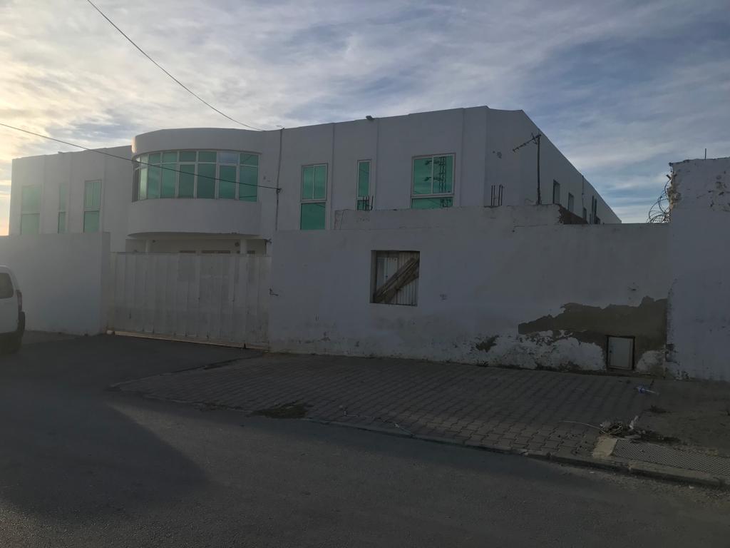 Bou Ficha&nbsp;Bou Ficha&nbsp;Location&nbsp;Autre&nbsp;Une usine sur 3 niveaux