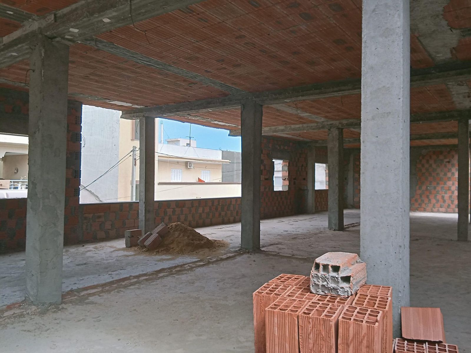 Korba&nbsp;Korba&nbsp;Vente&nbsp;Surfaces&nbsp;B�timent industriel ou d�p�t polyvalent