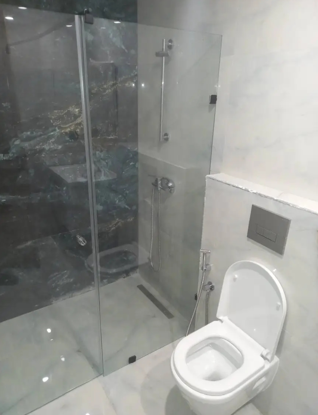 Ain Zaghouan&nbsp;Ain Zaghouan&nbsp;Location&nbsp;Appart. 1 pi�ce&nbsp;Un appartement vide nouvelle soukra jamais habit�