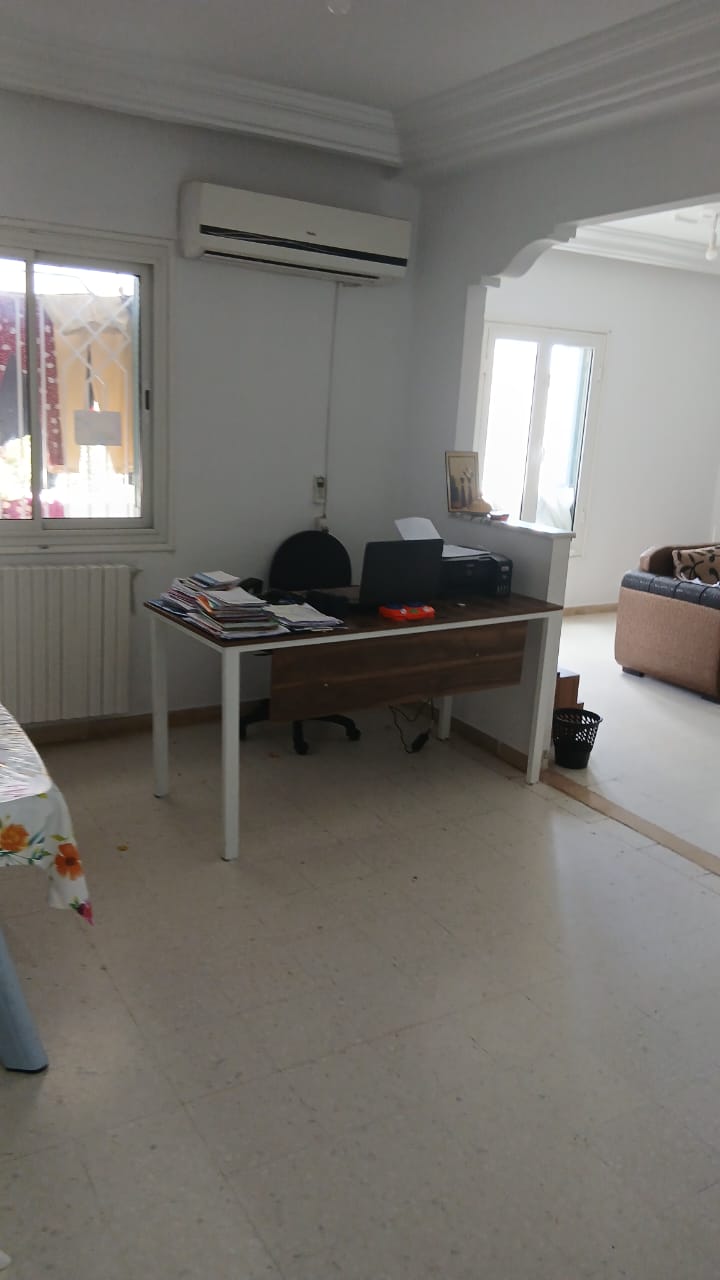Ariana Ville&nbsp;Riadh Landlous&nbsp;Location&nbsp;Appart. 4 pi�ces&nbsp;S plus 3 vide a riadh landalos wb4472