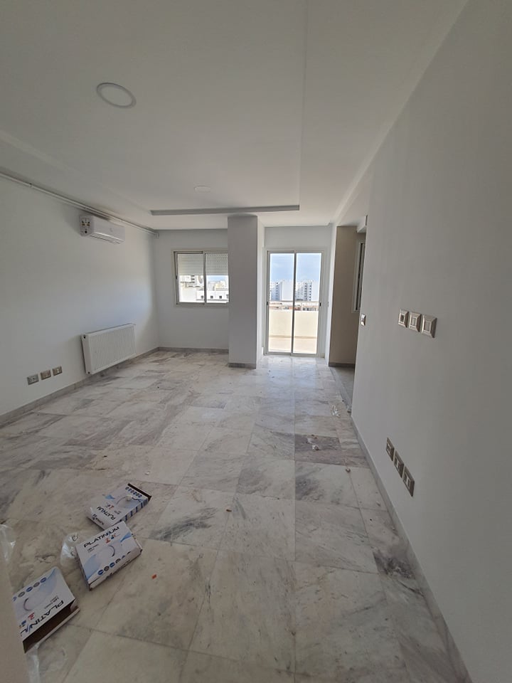 Ain Zaghouan&nbsp;Ain Zaghouan&nbsp;Location&nbsp;Appart. 2 pi�ces&nbsp;S plus un av belle terrasse � l'aouina