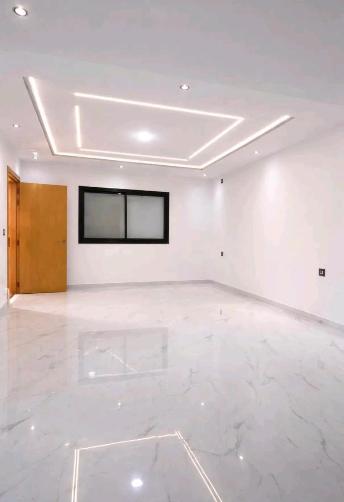 Hammam El Ghezaz&nbsp;Ezzahra&nbsp;Vente&nbsp;Appart. 2 pi�ces&nbsp;Appartement au rdc avec piscine a plage ezzahra