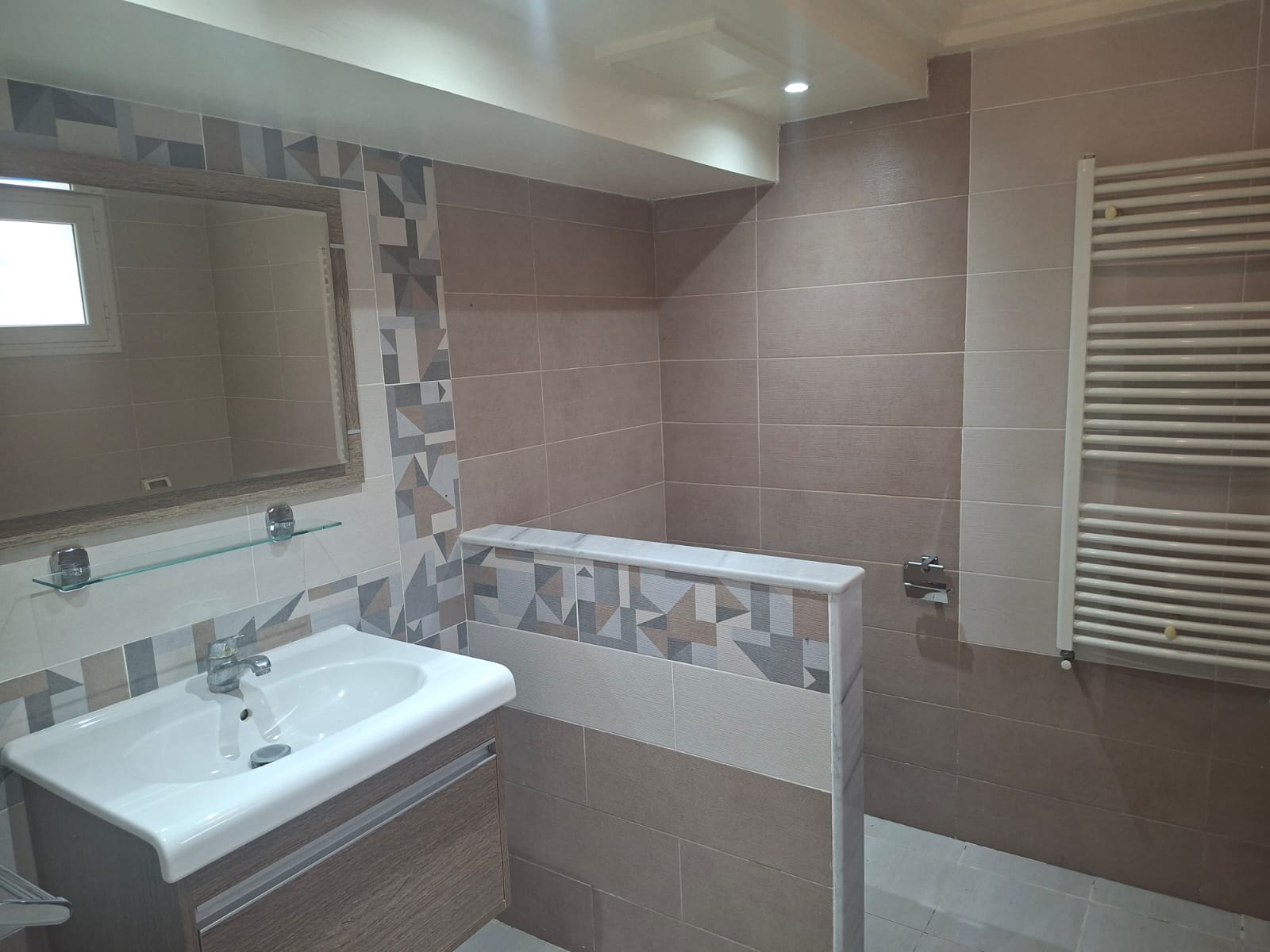 El Menzah&nbsp;Mutuelle Ville&nbsp;Location&nbsp;Appart. 4 pi�ces&nbsp;Rez de jardin � mutuelle ville