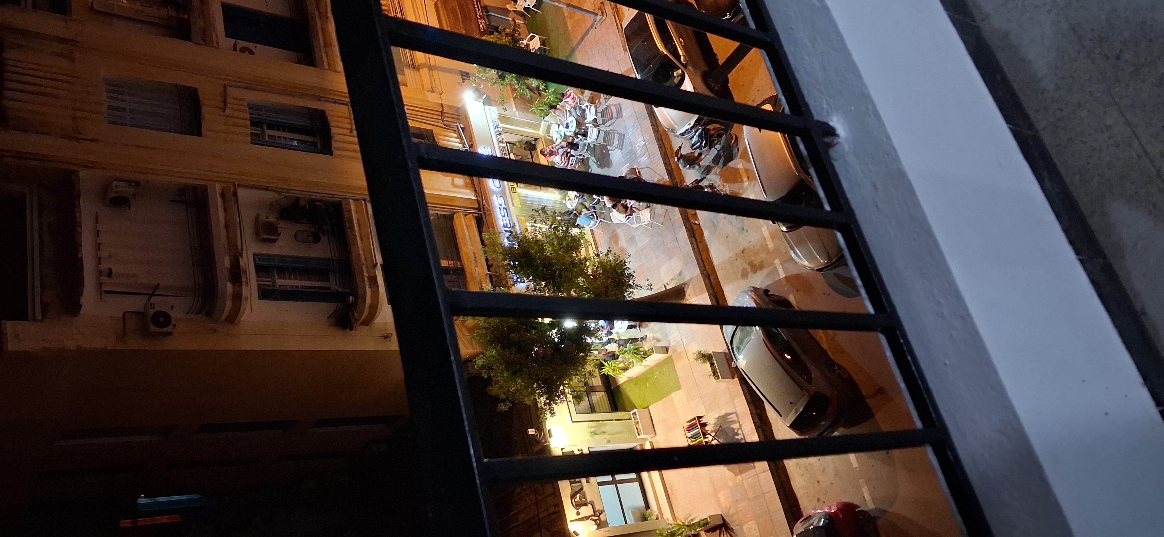 Bab Bhar&nbsp;Hedi Chaker&nbsp;Vente&nbsp;Appart. 2 pi�ces&nbsp;S plus 2 dans immeuble chic