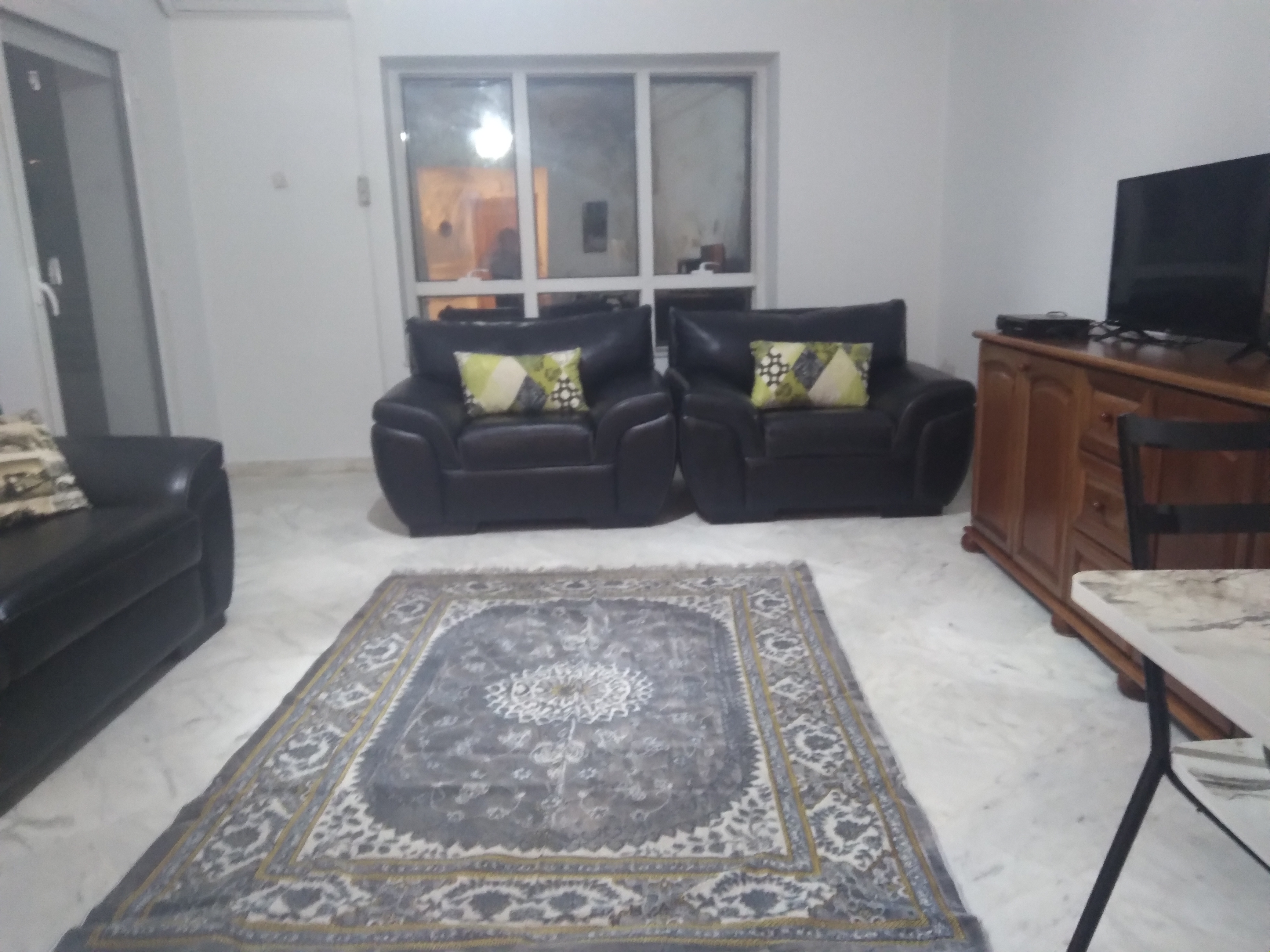 Ariana Ville&nbsp;El Menzah 7&nbsp;Location&nbsp;Appart. 2 pi�ces&nbsp;Un petit grand appartement pr�s de la fontaine