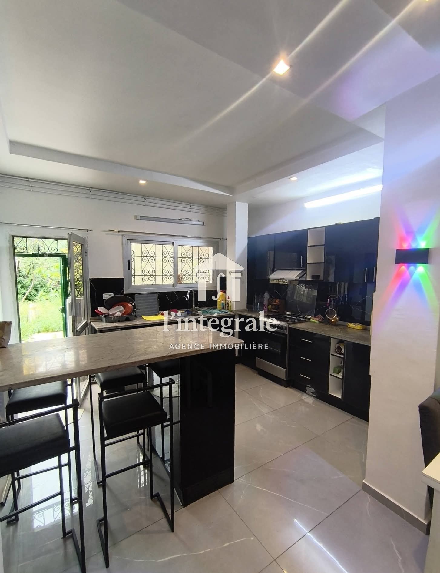 El Menzah&nbsp;El Menzah 1&nbsp;Location&nbsp;Appart. 4 pi�ces&nbsp;Superbe s3 meubl�  avec jardin privatif