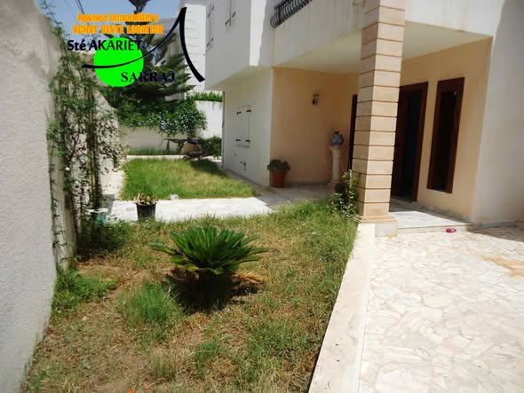 Sousse Jaouhara&nbsp;Khezama Ouest&nbsp;Vente&nbsp;Maisons&nbsp;Villa rdc et 1�r �tage � khzema ouest